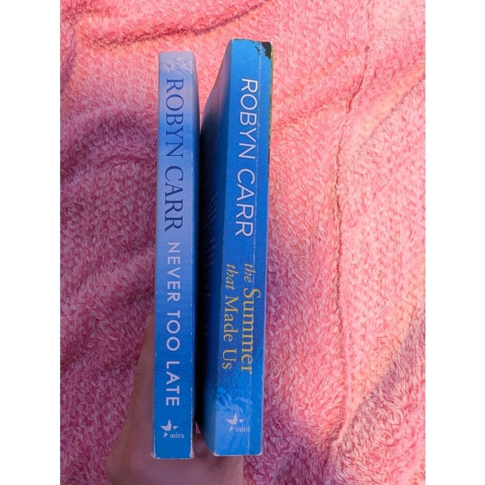 Robyn Carr Paperback Romance Book Lot (2) Never Too Late & Summer That Made Us - Picture 7 of 7